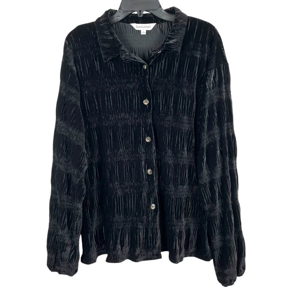 Davi & Dani Smocked Tiered Black Velvet Button Down Blouse Sz. Large - Picture 1 of 13